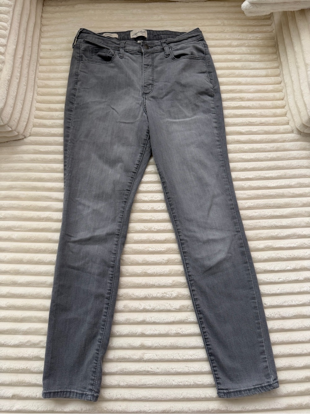 Universal Thread Gray High-Rise Skinny Jeans. Size 10